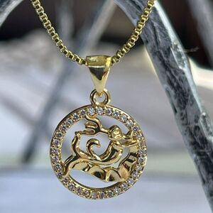 Gold Plated CAPRICORN Sing Zodiac Horoscope Pendant‎ Necklace NWOT
